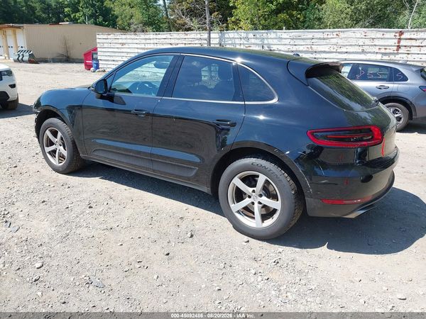 2018 PORSCHE MACAN