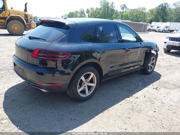 2018 PORSCHE MACAN