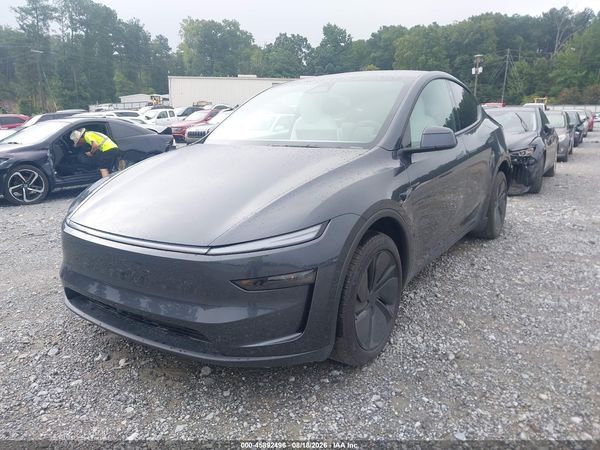 2026 TESLA MODEL Y