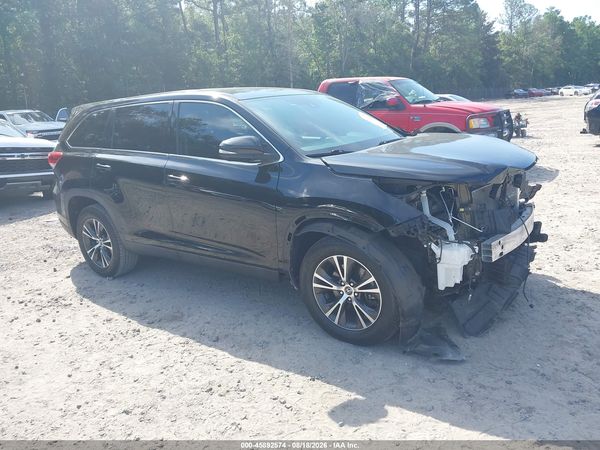 2019 TOYOTA HIGHLANDER LE