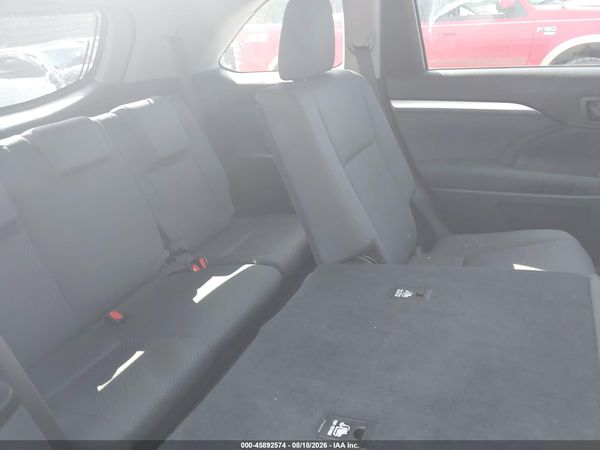 2019 TOYOTA HIGHLANDER LE
