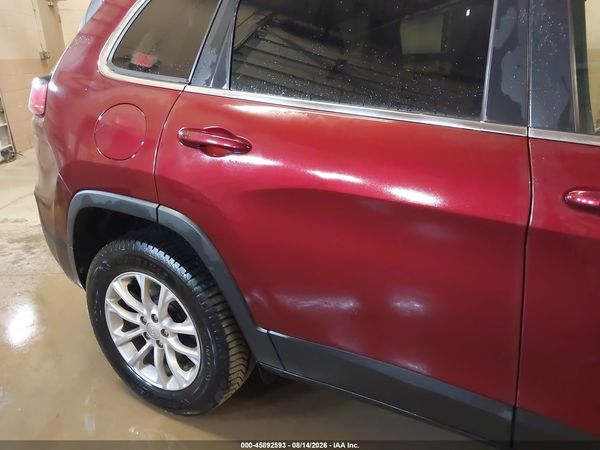 2019 JEEP CHEROKEE LATITUDE 4X4 — I6
