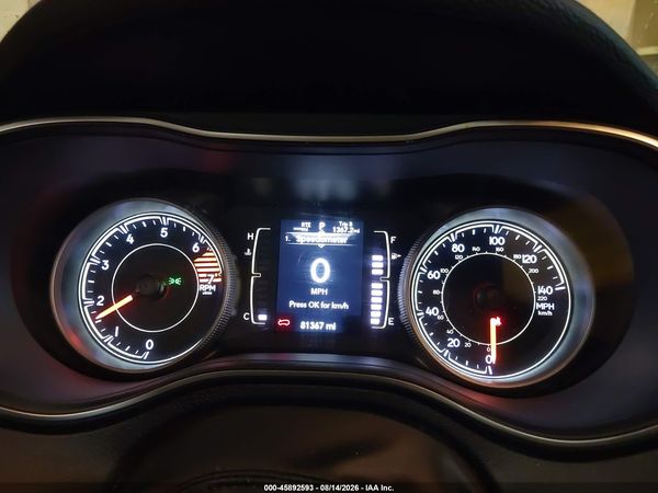 2019 JEEP CHEROKEE LATITUDE 4X4 — I7