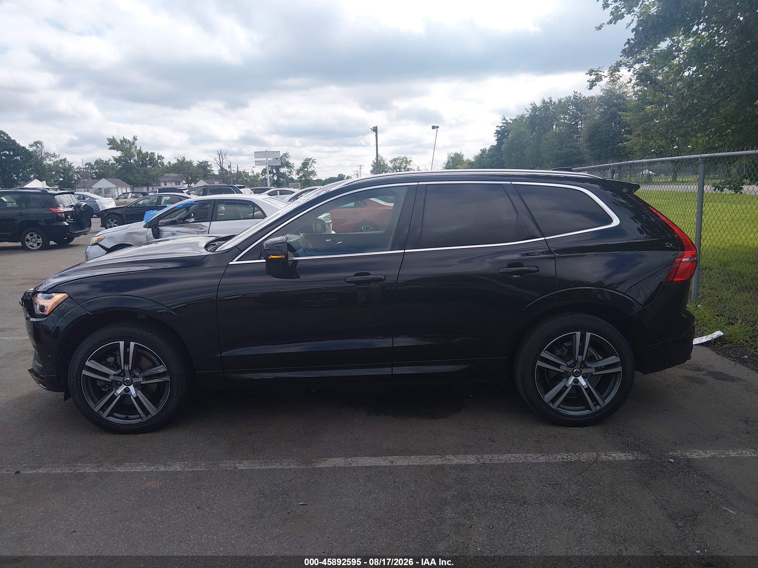 2019 VOLVO XC60 T6 MOMENTUM