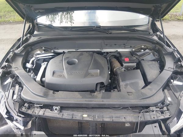 2019 VOLVO XC60 T6 MOMENTUM