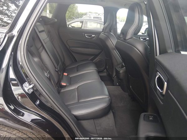 2019 VOLVO XC60 T6 MOMENTUM