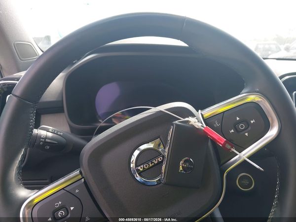 2025 VOLVO XC40 B5 PLUS DARK THEME