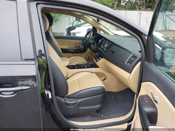 2016 KIA SEDONA EX