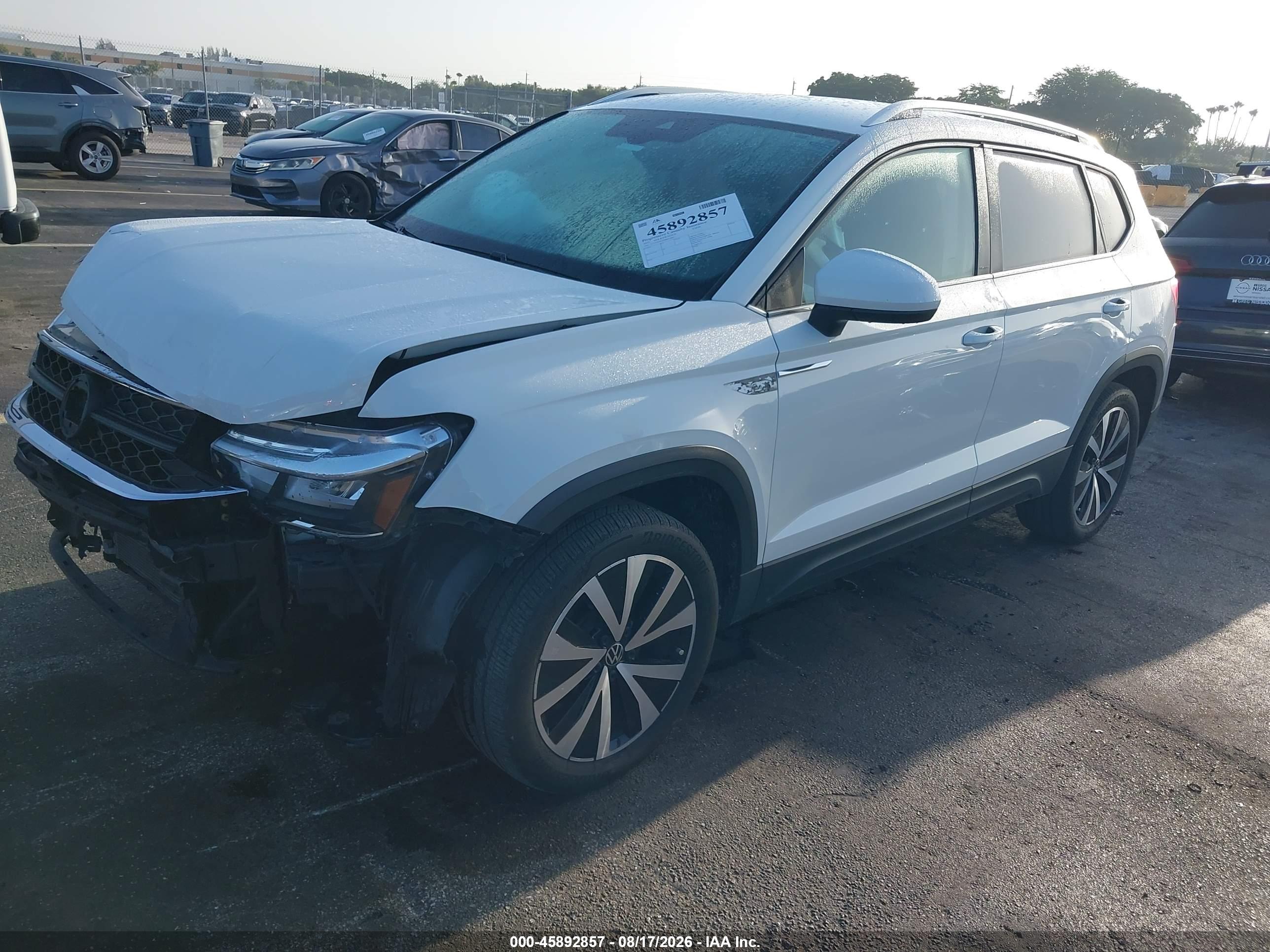 2022 VOLKSWAGEN TAOS 1.5T SE — I2