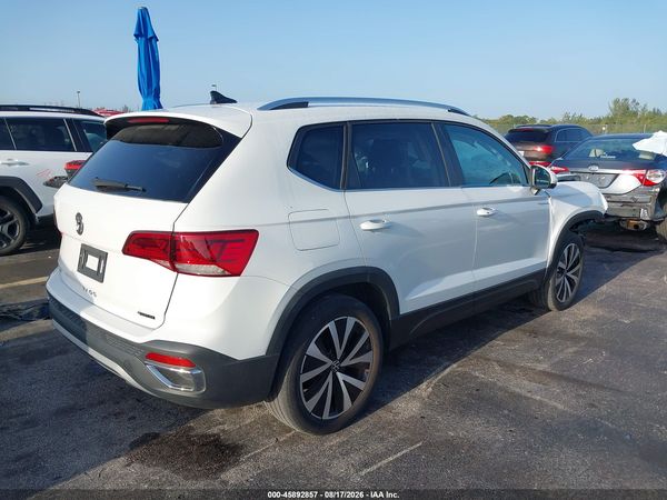 2022 VOLKSWAGEN TAOS 1.5T SE — I4