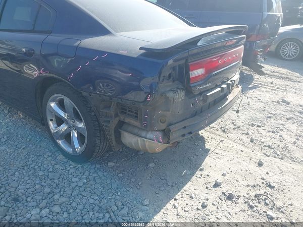 2013 DODGE CHARGER SE