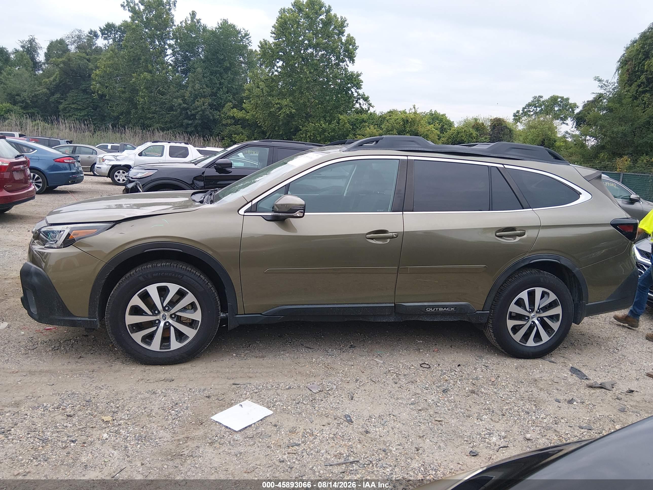 2020 SUBARU OUTBACK PREMIUM