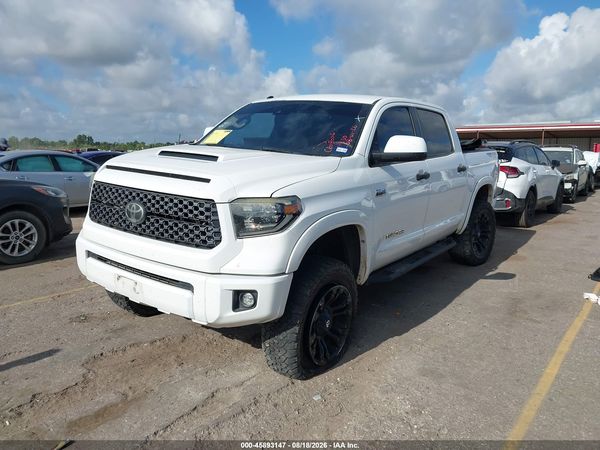 2019 TOYOTA TUNDRA CREWMAX SR5