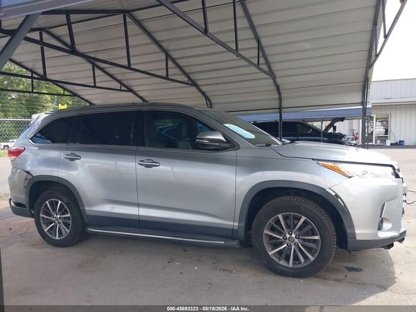 2019 TOYOTA HIGHLANDER XLE