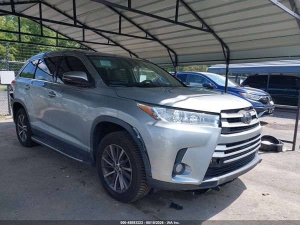 2019 TOYOTA HIGHLANDER XLE