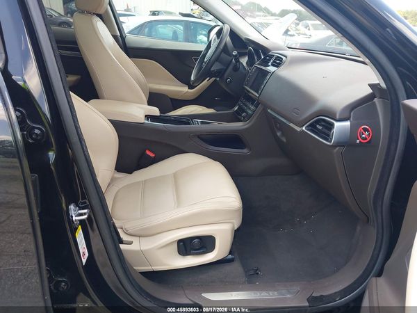 2018 JAGUAR F-PACE 25T PRESTIGE