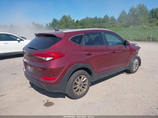 2016 HYUNDAI TUCSON SE — I4