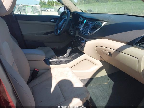 2016 HYUNDAI TUCSON SE — I5