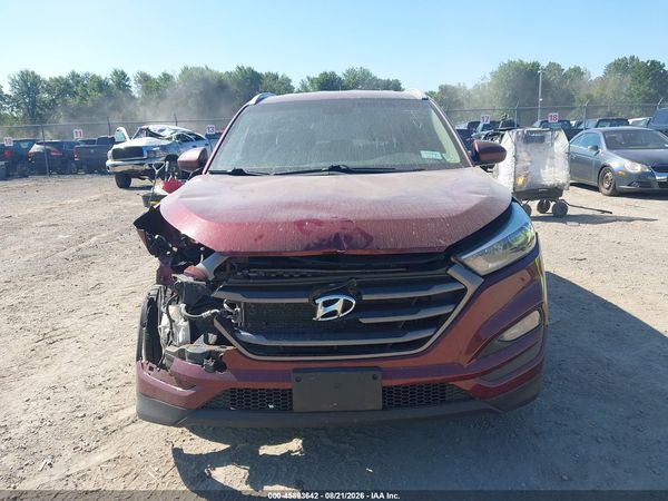 2016 HYUNDAI TUCSON SE — I6