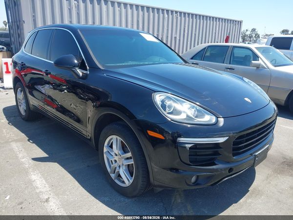 2016 PORSCHE CAYENNE