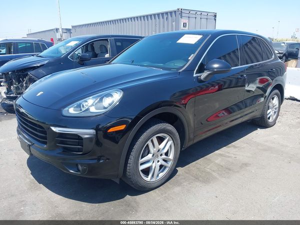2016 PORSCHE CAYENNE