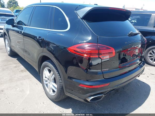 2016 PORSCHE CAYENNE