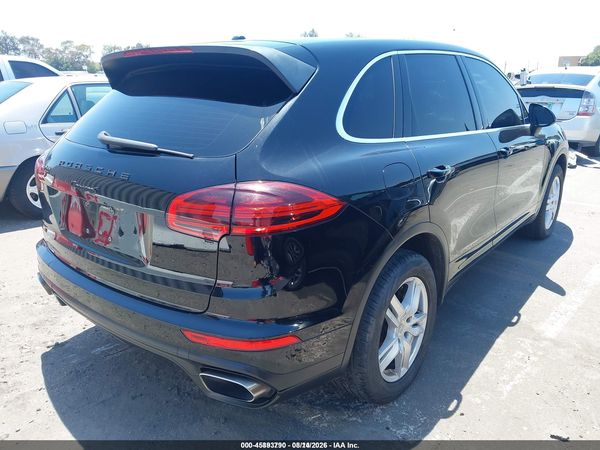 2016 PORSCHE CAYENNE