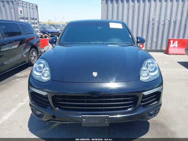 2016 PORSCHE CAYENNE