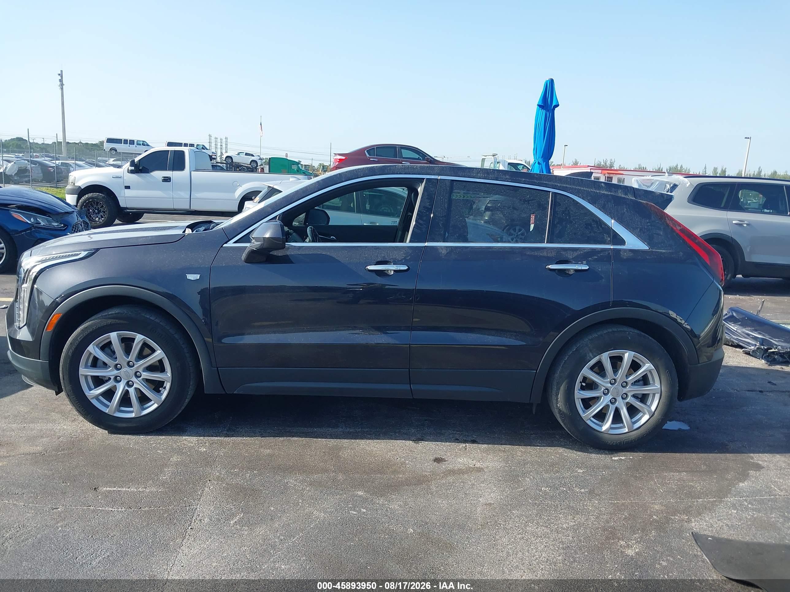 2023 CADILLAC XT4 FWD LUXURY