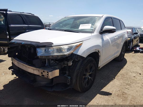2017 TOYOTA HIGHLANDER LE