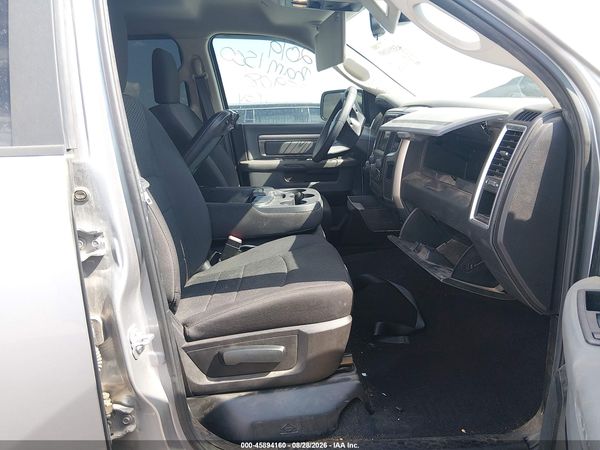 2019 RAM 1500 CLASSIC WARLOCK  4X2 6'4 BOX