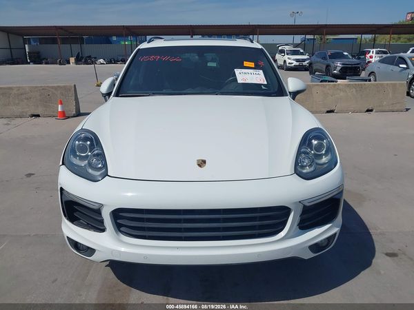 2016 PORSCHE CAYENNE