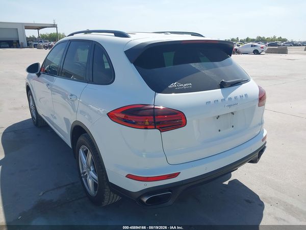 2016 PORSCHE CAYENNE
