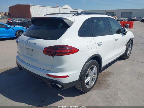 2016 PORSCHE CAYENNE