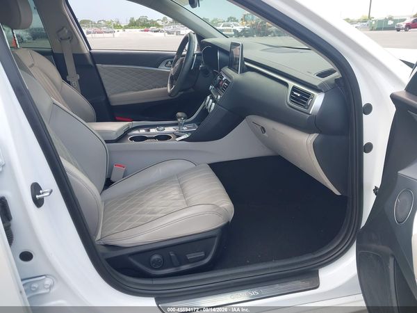2020 GENESIS G70 2.0T RWD