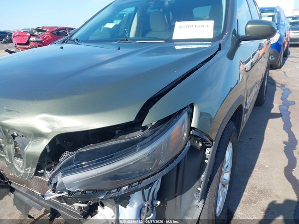 2019 JEEP CHEROKEE LATITUDE 4X4