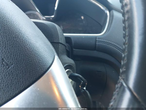 2013 CHEVROLET TRAVERSE LT — I11