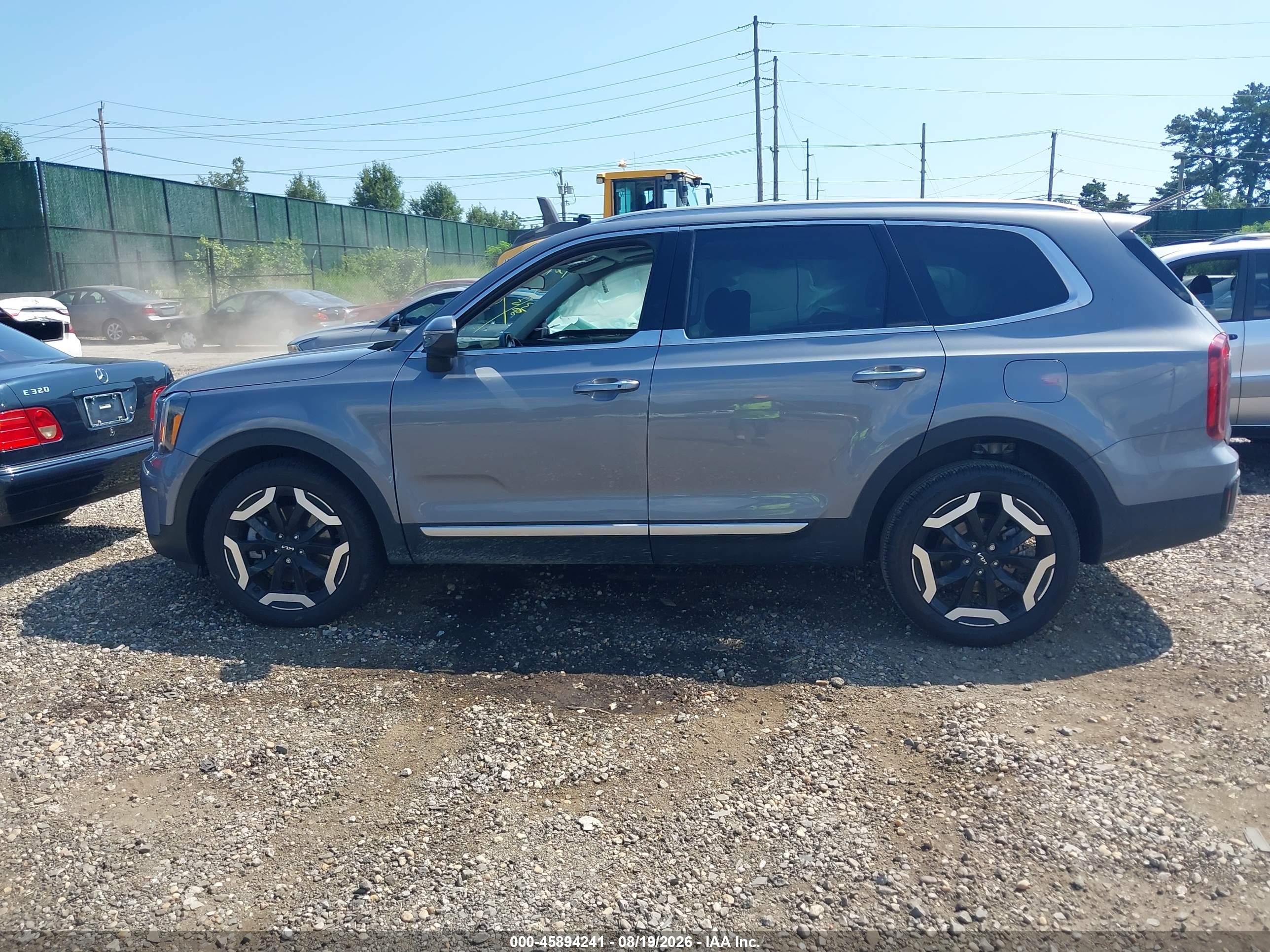 2025 KIA TELLURIDE S