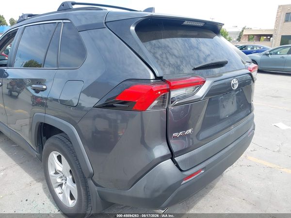 2019 TOYOTA RAV4 XLE