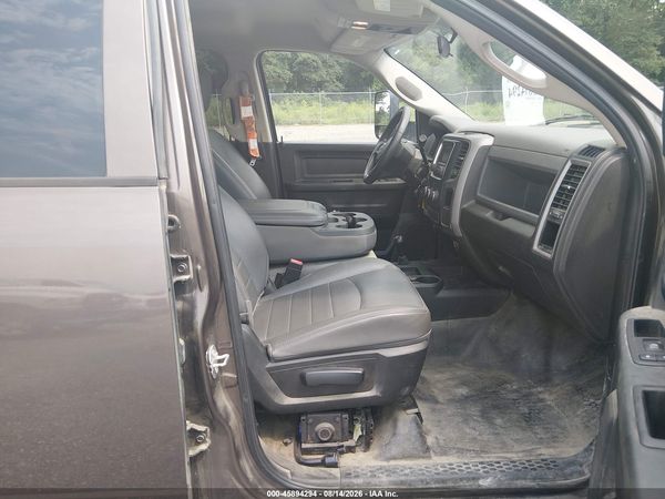 2018 RAM 3500 TRADESMAN  4X4 8' BOX