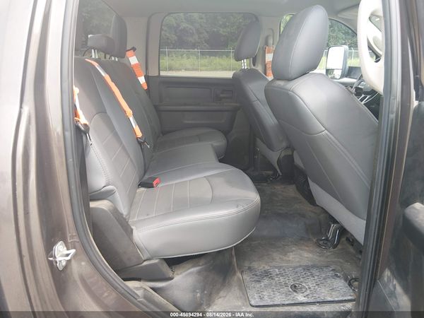 2018 RAM 3500 TRADESMAN  4X4 8' BOX