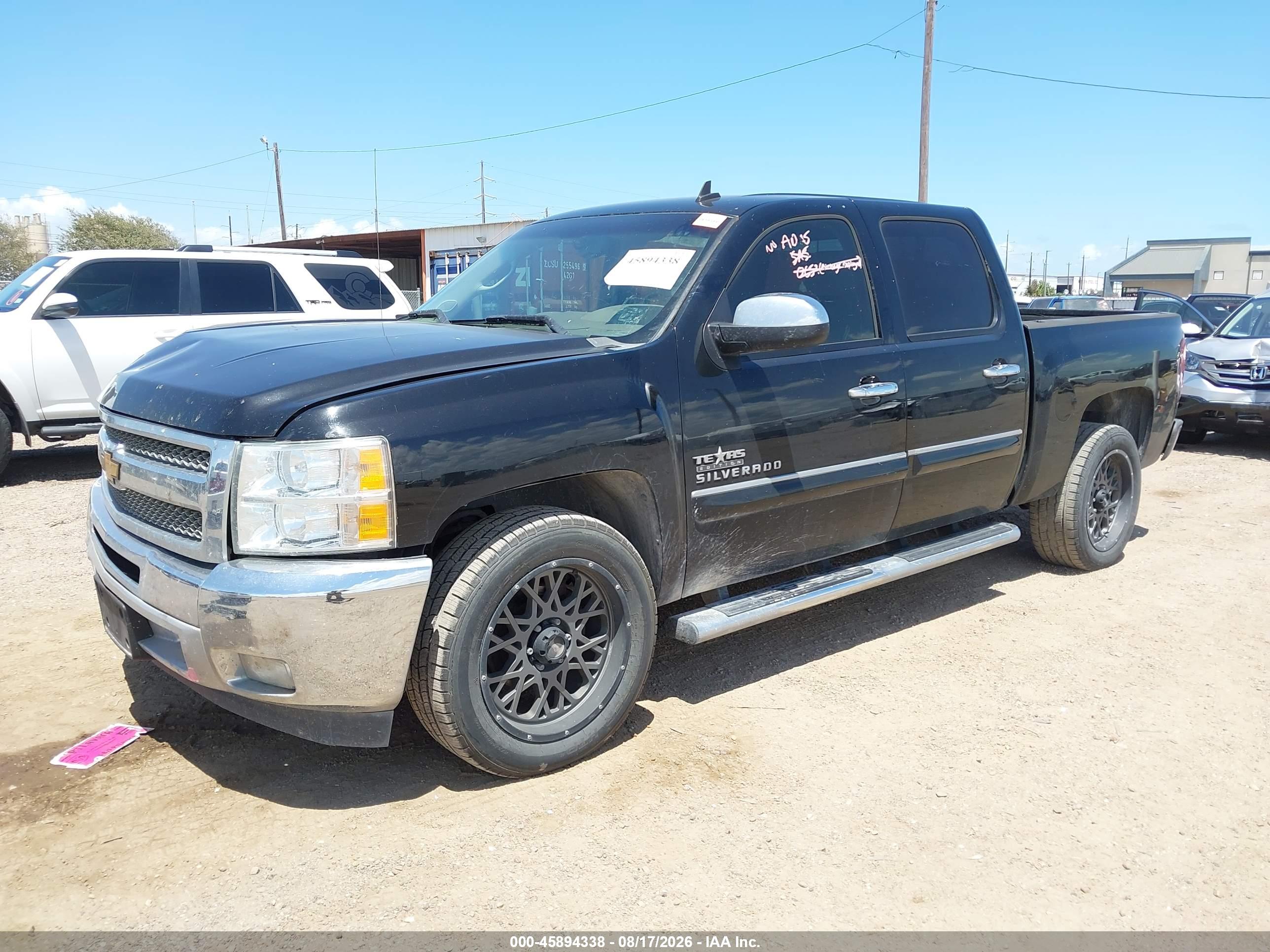 2013 CHEVROLET SILVERADO 1500 LT — I2