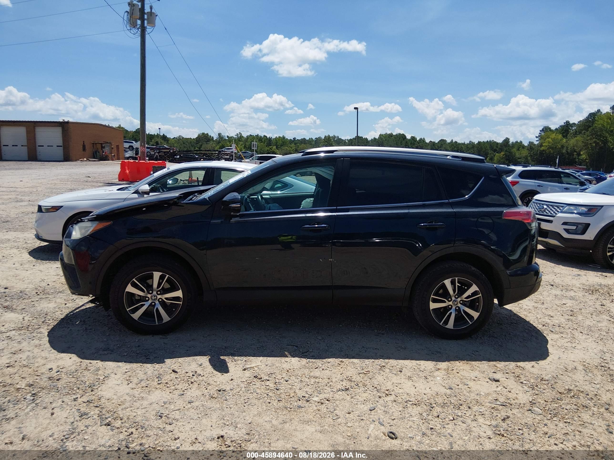 2018 TOYOTA RAV4 XLE
