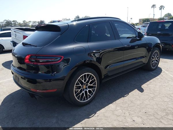 2015 PORSCHE MACAN S
