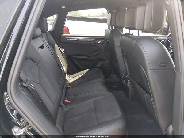 2015 PORSCHE MACAN S