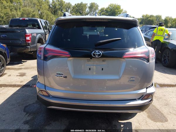 2018 TOYOTA RAV4 SE