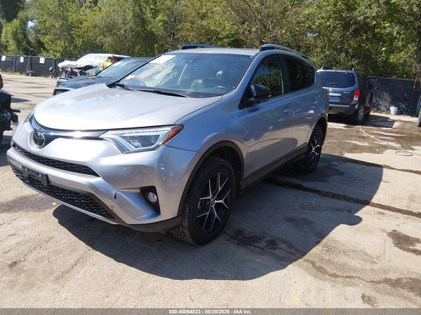 2018 TOYOTA RAV4 SE
