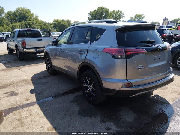 2018 TOYOTA RAV4 SE