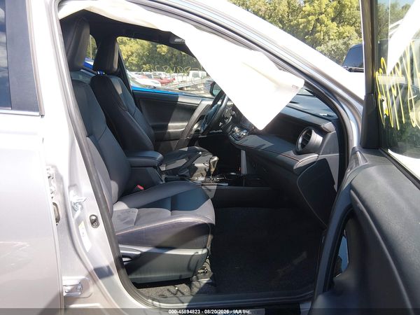 2018 TOYOTA RAV4 SE