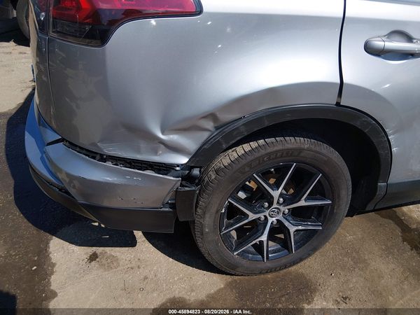 2018 TOYOTA RAV4 SE